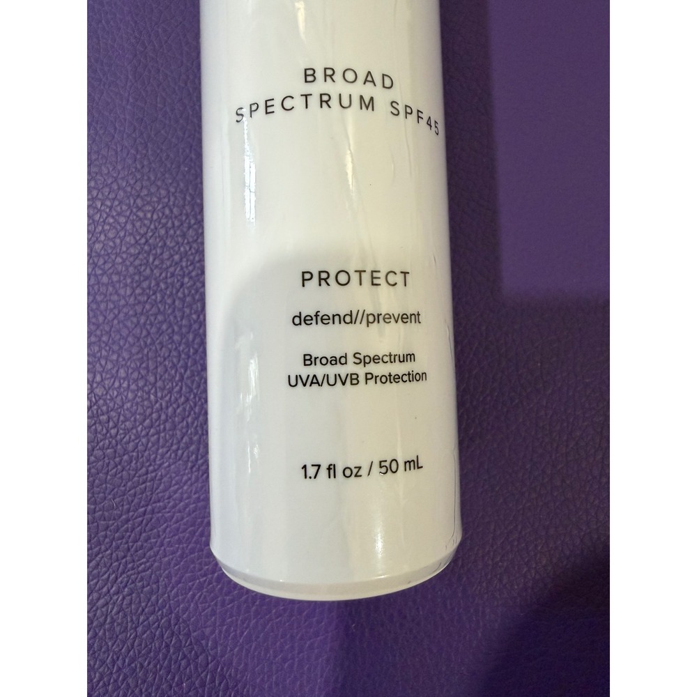 DRMTLGY Universal Tinted Moisturizer SPF 44 Sunscreen 1.7oz Exp 11/2026 NEW - Picture 2 of 5